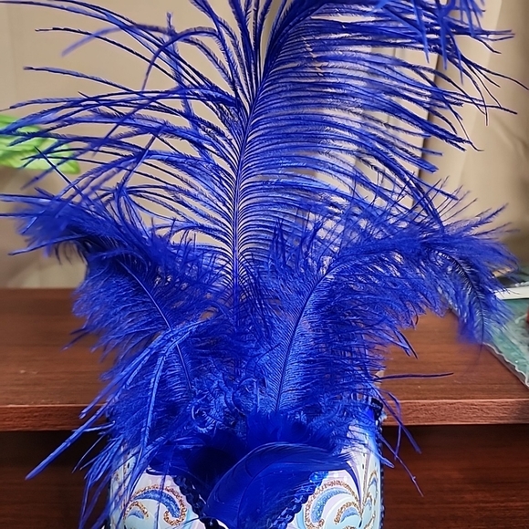 Pier 1  Italian Womens Masquerade Mask... signed 2013 - Picture 7 of 8